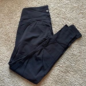 Lululemon black leggings!